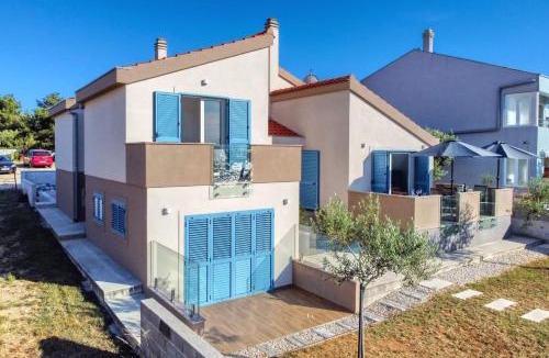 Zaton Villa | Beach front Holiday home Victoria in beautiful nature - by TA Leut Agency