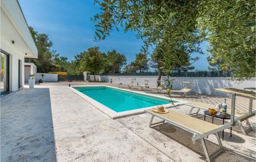 Biograd na Moru House | Beach Front Home In Biograd