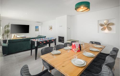 Babici House | Beach Front Home In Babici
