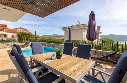 Kornic House | Beach Front Home In Kornic