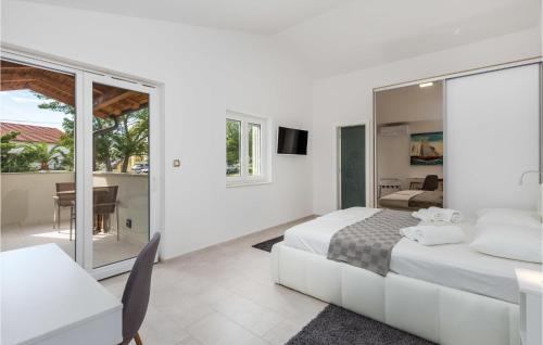 Lopar House | Beach Front Home In Lopar