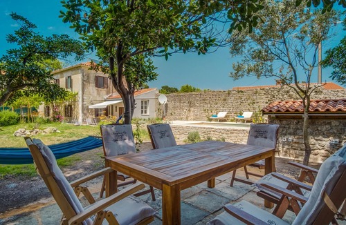Mali Losinj House | Beach front home in Osor