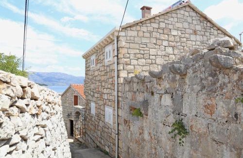 Lumbarda House | Beach Villa Olivia