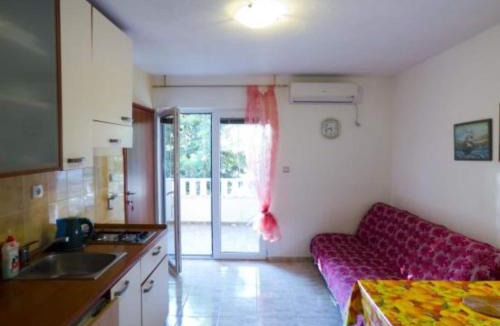 Ivan Dolac Apartment | Beachfront Apartments Pla a - One Bedroom Apartment A3