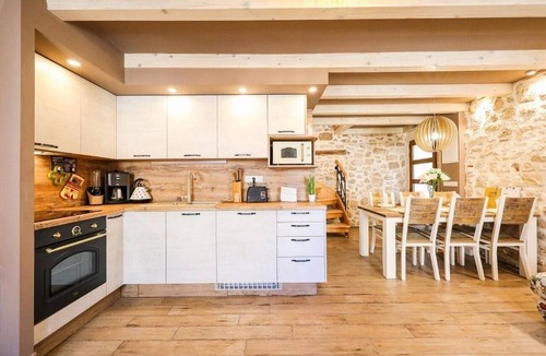 Vinjerac House | Beachfront house with hot tubVinjerac, Zadar (K-21929)