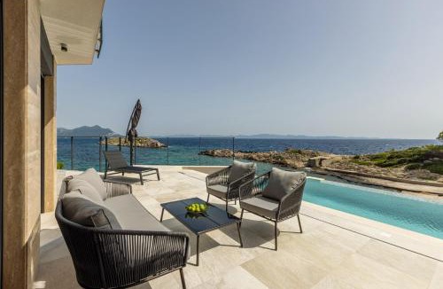 Orebic Villa | Beachfront Luxury Villa Mare, featuring a heated pool, fitness area, and sauna