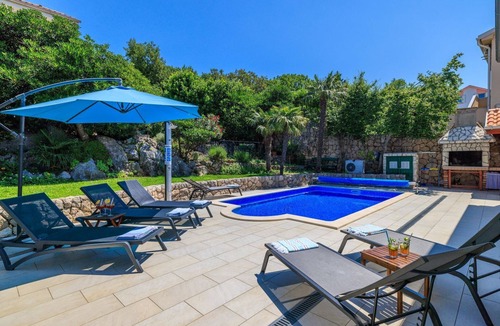 Dramalj House | Beachfront villa with sea views, 2 bikes, heated private pool - just 300 metres to the beach