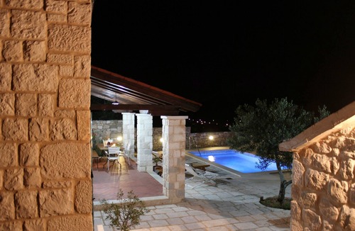 Seget House | Beautiful 3 Bedroom Dalmatian Stone House With a Heated Private Pool