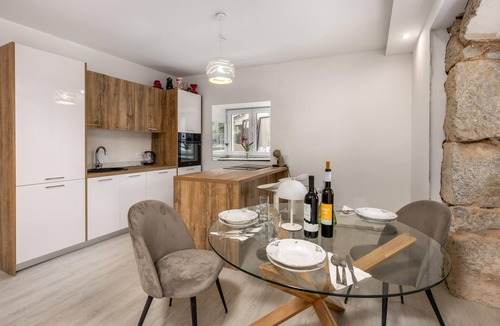 Opric Apartment | Beautiful apartment in Opric-Lovran with WiFi
