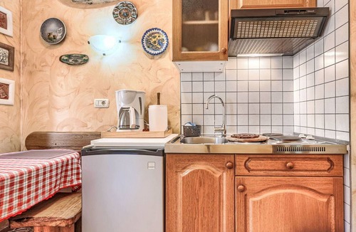 Kastel Apartment | Beautiful apartment for 2 guests with WIFI, A/C, TV, terrace and pets allowed