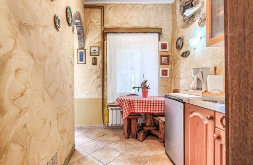 Kastel Apartment | Beautiful apartment for 2 guests with WIFI, A/C, TV, terrace and pets allowed