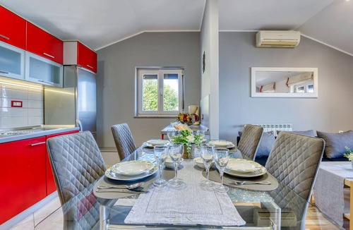 Tulisevica Apartment | Beautiful apartment for 5 people with A/C, WIFI, TV, terrace and panoramic view