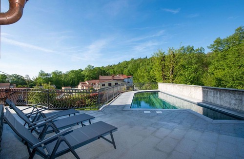 Kuceli Apartment | Beautiful apartment for 6 people with pool, A/C, WIFI, TV, terrace and panoramic view