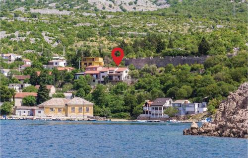 Cesarica Apartment | Beautiful Apartment In Cesarica With Wifi