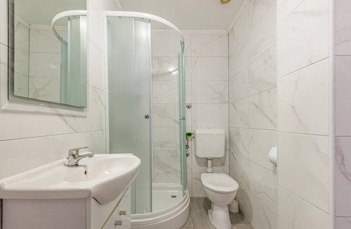 Kustici Apartment | Beautiful apartment in Kustici with WiFi