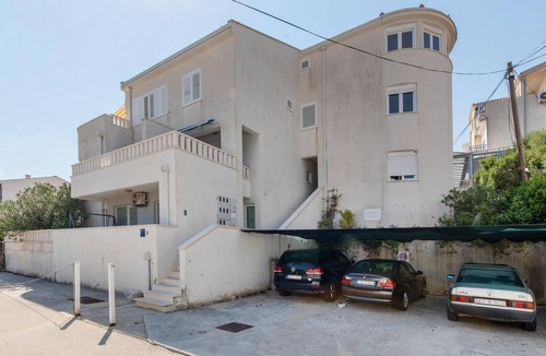 Klek Apartment | Beautiful apartment in Klek with house sea view