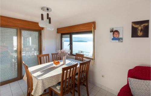 Klek Apartment | Beautiful Apartment In Klek With Wifi