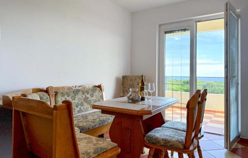 Viskovici Apartment | Beautiful Apartment In Labin With Wifi