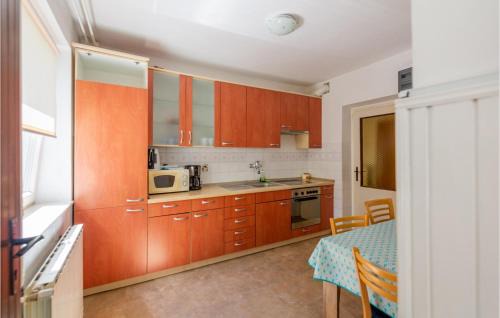 Piran Apartment | Beautiful Apartment In Lucija With Wifi