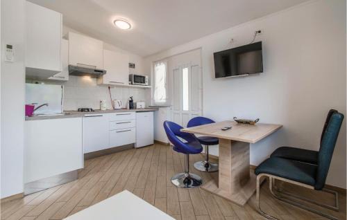Portoroz Apartment | Beautiful Apartment In Piran With House Sea View