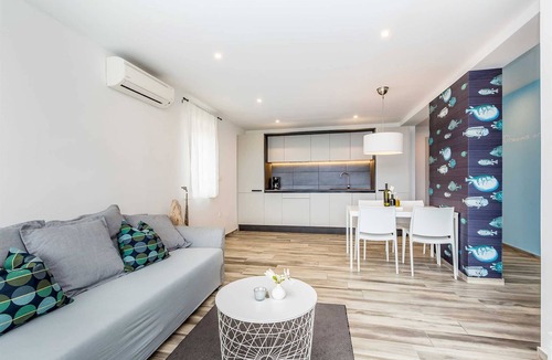 Kornic Villa | Beautiful holiday house ELEGANCE with heated pool