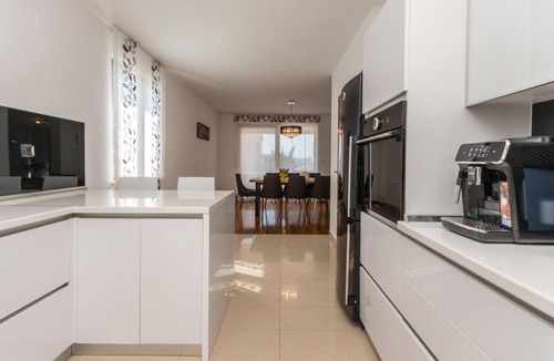 Biograd na Moru House | Beautiful home in Biograd na Moru with sauna