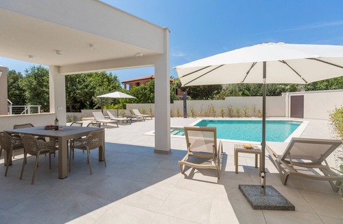 Barbariga House | Beautiful home in Barbariga