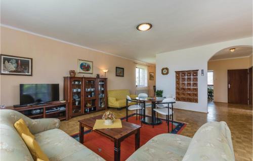 Nova Vas House | Beautiful Home In Brtonigla