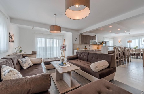 Debeljak House | Beautiful home in Debeljak