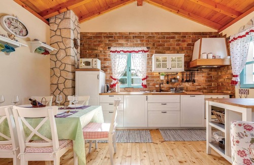 Grizane House | Beautiful home in Grizane with sauna