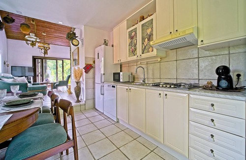 Duga Resa House | Beautiful home in Donji Zvecaj with WiFi