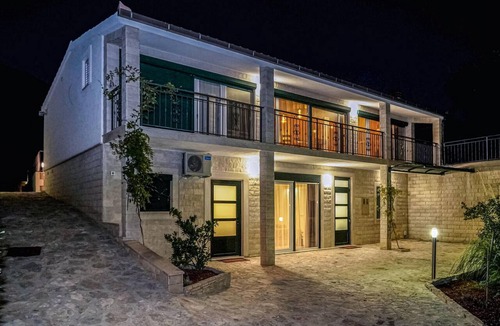Kastel Stari House | Beautiful home in Kastel Luksic
