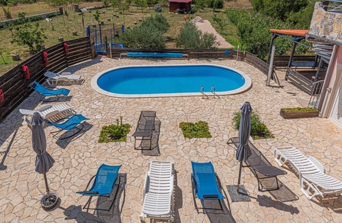 Sibenik House | Beautiful home in Konjevrate