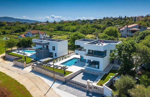 Rakalj House | Beautiful home in Krnica with sauna