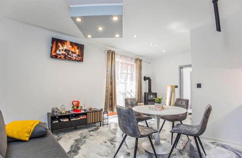 Varazdin House | Beautiful Home In Lepoglava With Wifi