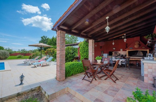 Muntic House | Beautiful home in Muntic