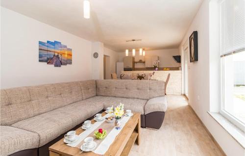Skatari House | Beautiful Home In Pula