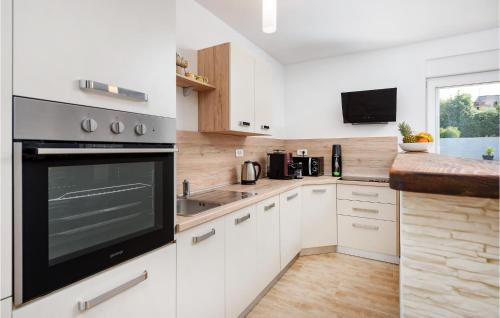 Skatari House | Beautiful Home In Pula