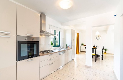 Kneza House | Beautiful home in Pupnat