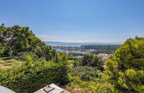 Palit House | Beautiful home in Rab