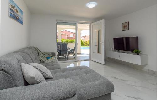 Rosini House | Beautiful Home In Rosini