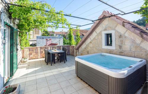 Sinj House | Beautiful Home In Sinj