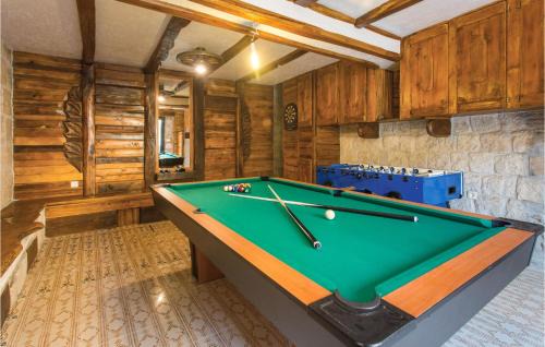 Sinj House | Beautiful Home In Sinj