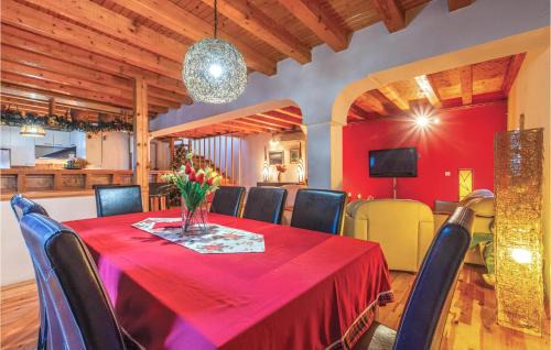 Sinj House | Beautiful Home In Sinj