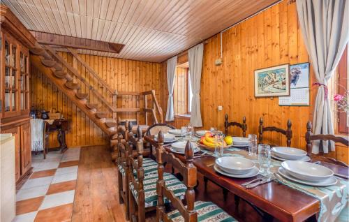 Brestova Draga House | Beautiful Home In Sunger With Sauna
