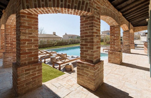 Sveti Lovrec House | Beautiful home in Sv. Lovrec