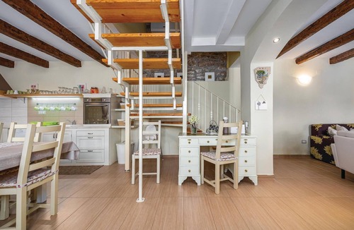 Jakovici House | Beautiful home in Tinjan