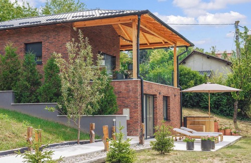 Zagreb House | Beautiful home in Zagreb with WiFi
