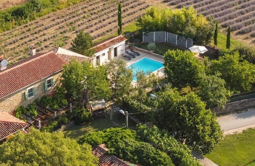 Krsan House | Beautiful Home In Zatka