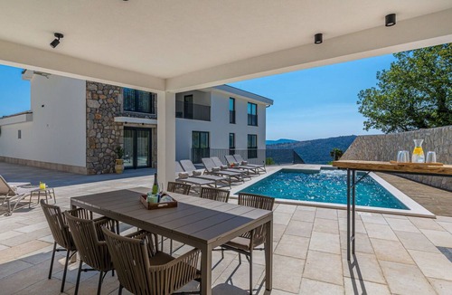 Bribir Villa | Beautiful private villa for 10 people with A/C, private pool, WIFI, hot tub, TV and terrace